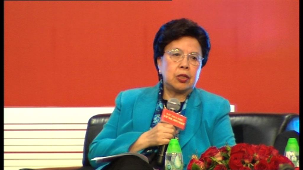 陳馮富珍：青年應對話而非對抗