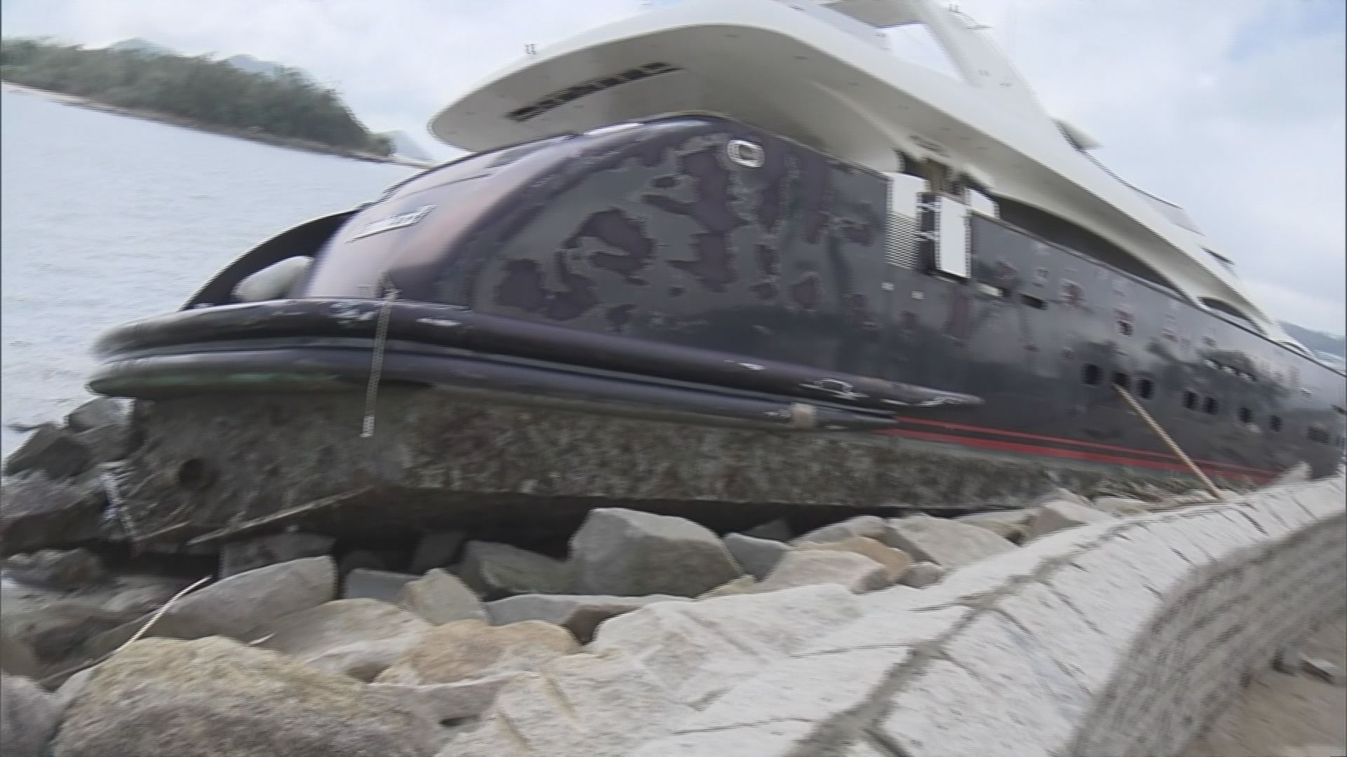 西貢多艘遊艇難抵強風巨浪損毀