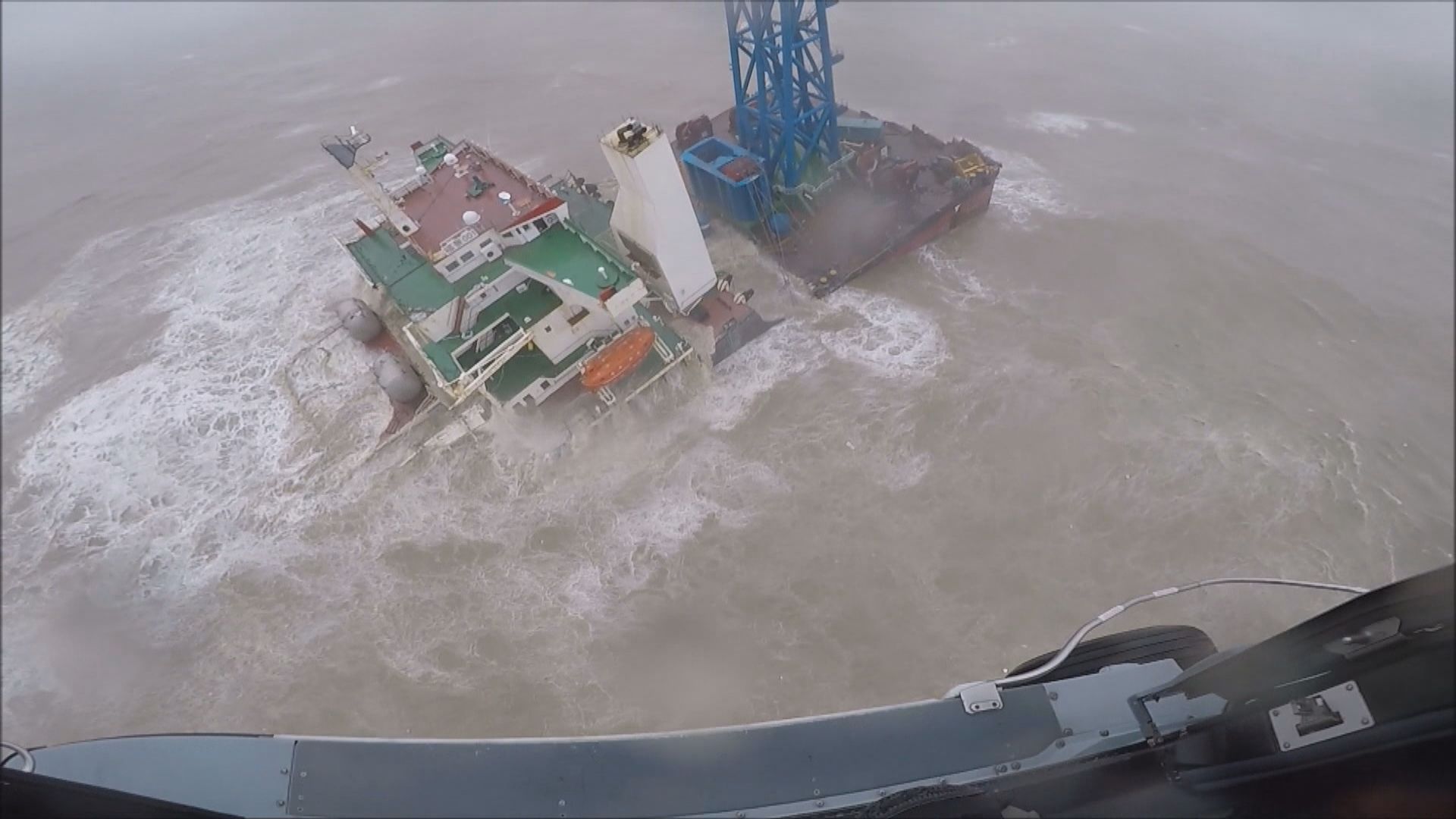 多一名翻沉內地勘探船船員獲救