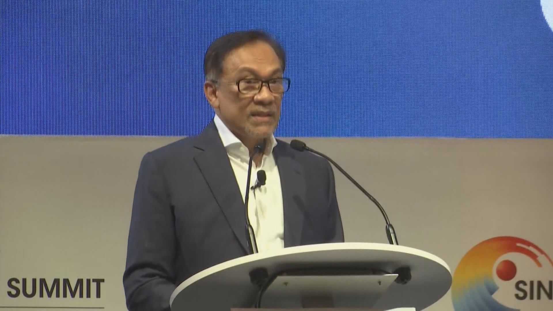 安華相信馬哈蒂爾兩年內交棒給他