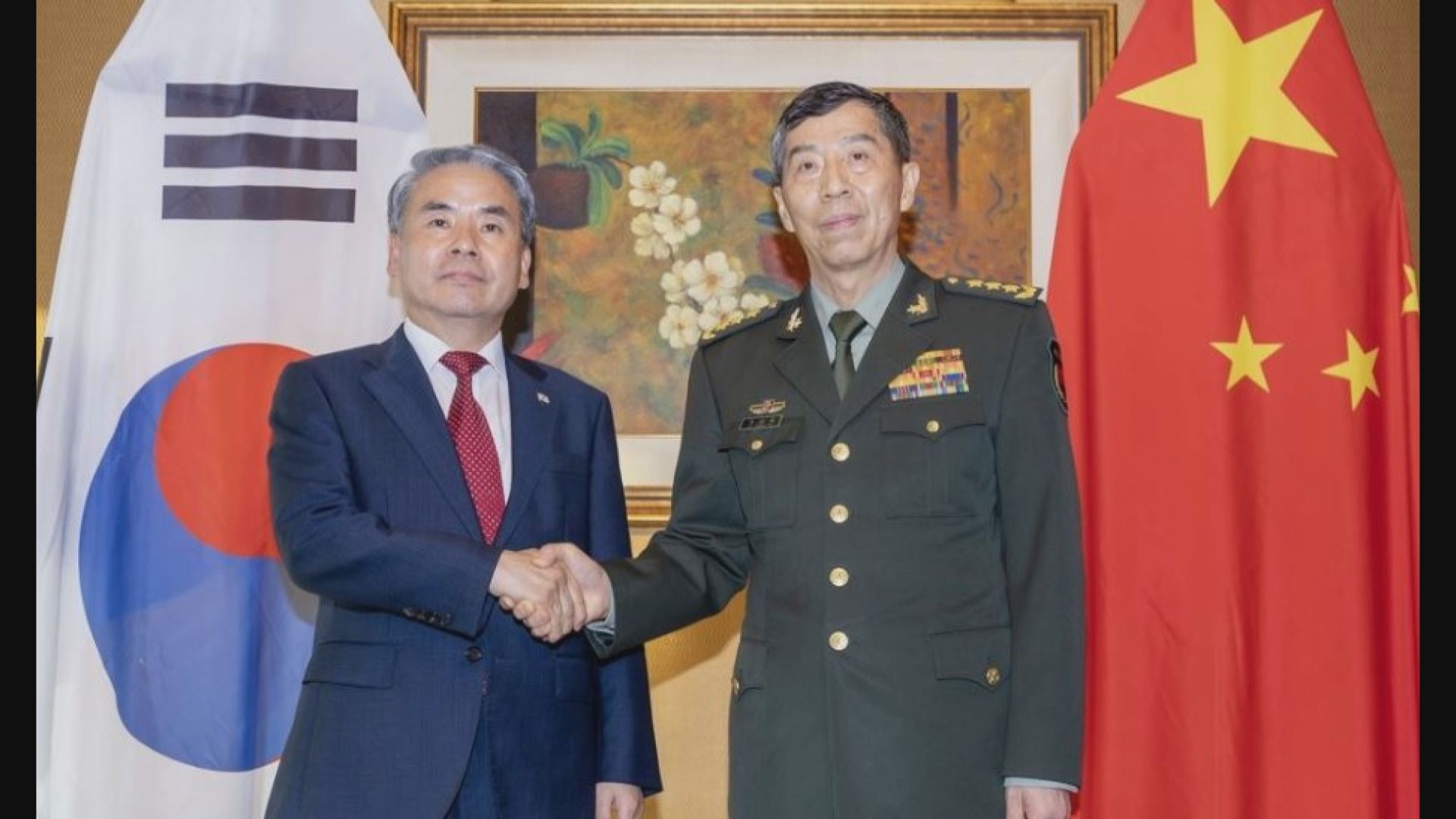 李尚福分別會見濱田靖一及李鐘燮