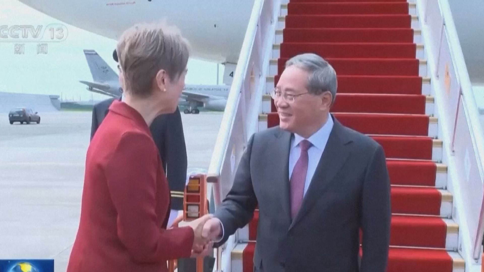 李強抵達新加坡展開正式訪問　與黃循財舉行會談