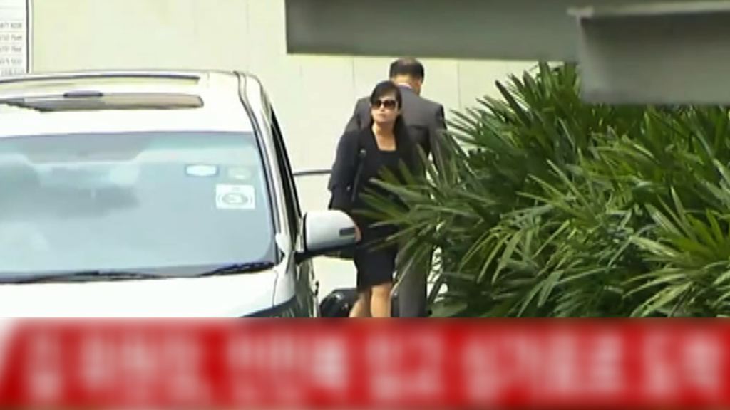 三池淵團長玄松月隨金正恩訪新加坡