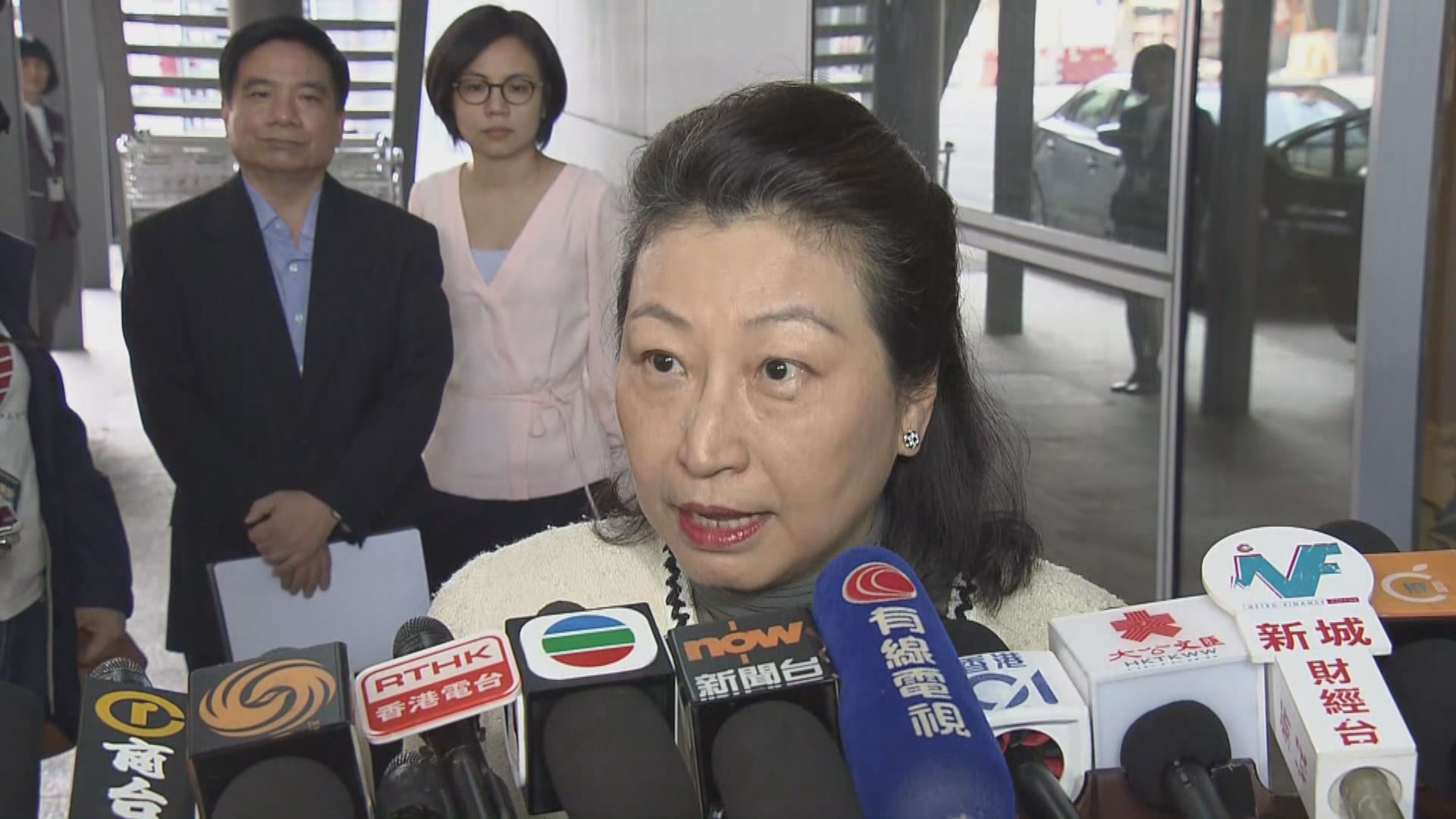 鄭若驊：不會因為個別政治人物身分而影響檢控決定