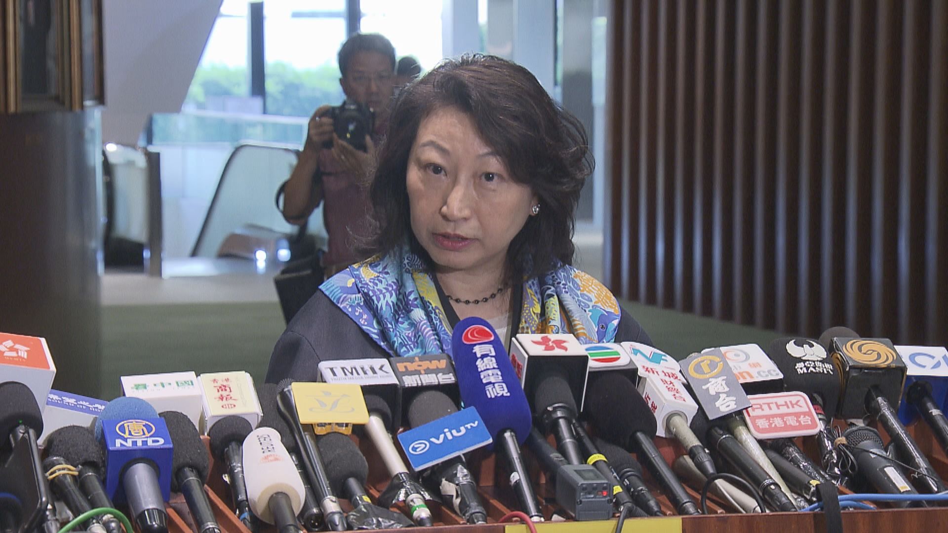 鄭若驊：人大訂港國安法有根有據　做法貫徹一國兩制