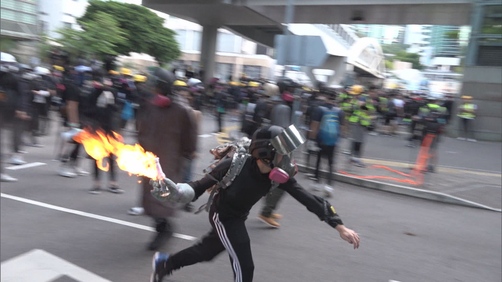 鄭若驊：青少年若願意認罪　案件或不用交由法庭處理