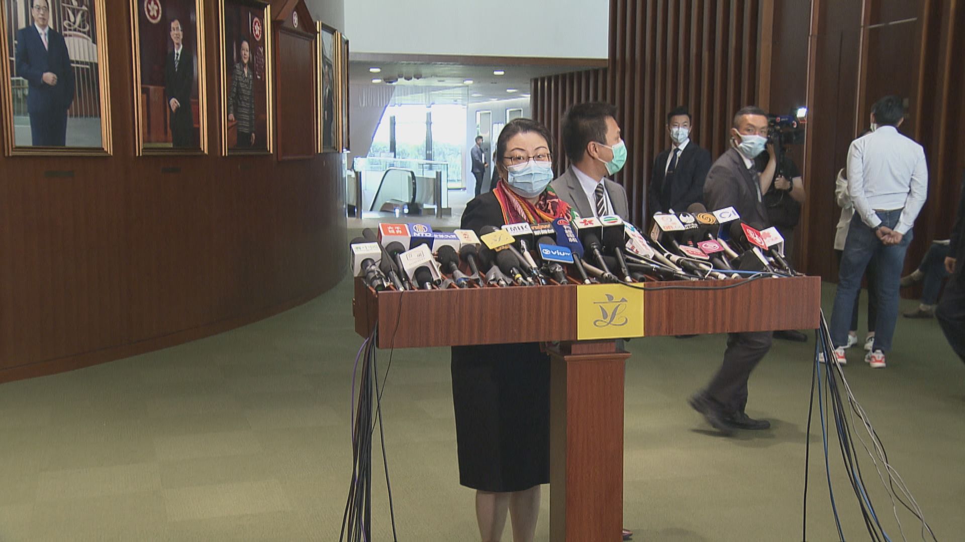 鄭若驊：政府就泛民初選收投訴　會深入調查