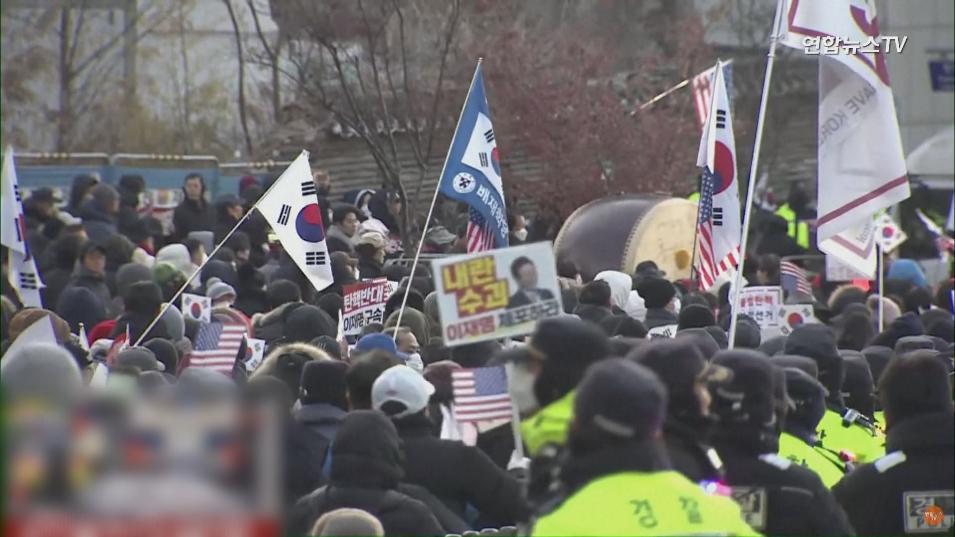 南韓公調處人員到總統官邸準備拘捕尹錫悅