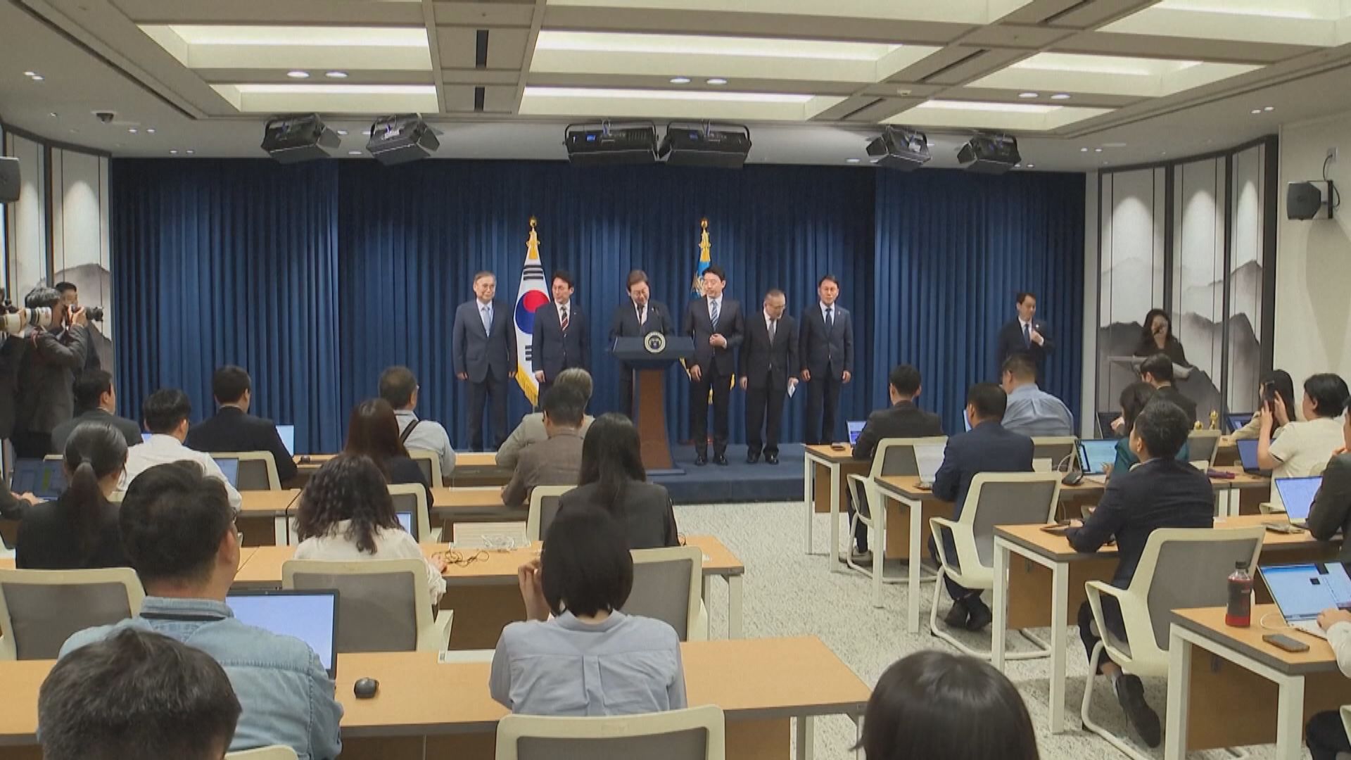 李在明公布部分內閣官員提名人選　金民錫獲提名為總理