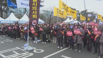 南韓下周起吊銷罷工實習住院醫生的執照 醫學院教授下周一集體辭職 