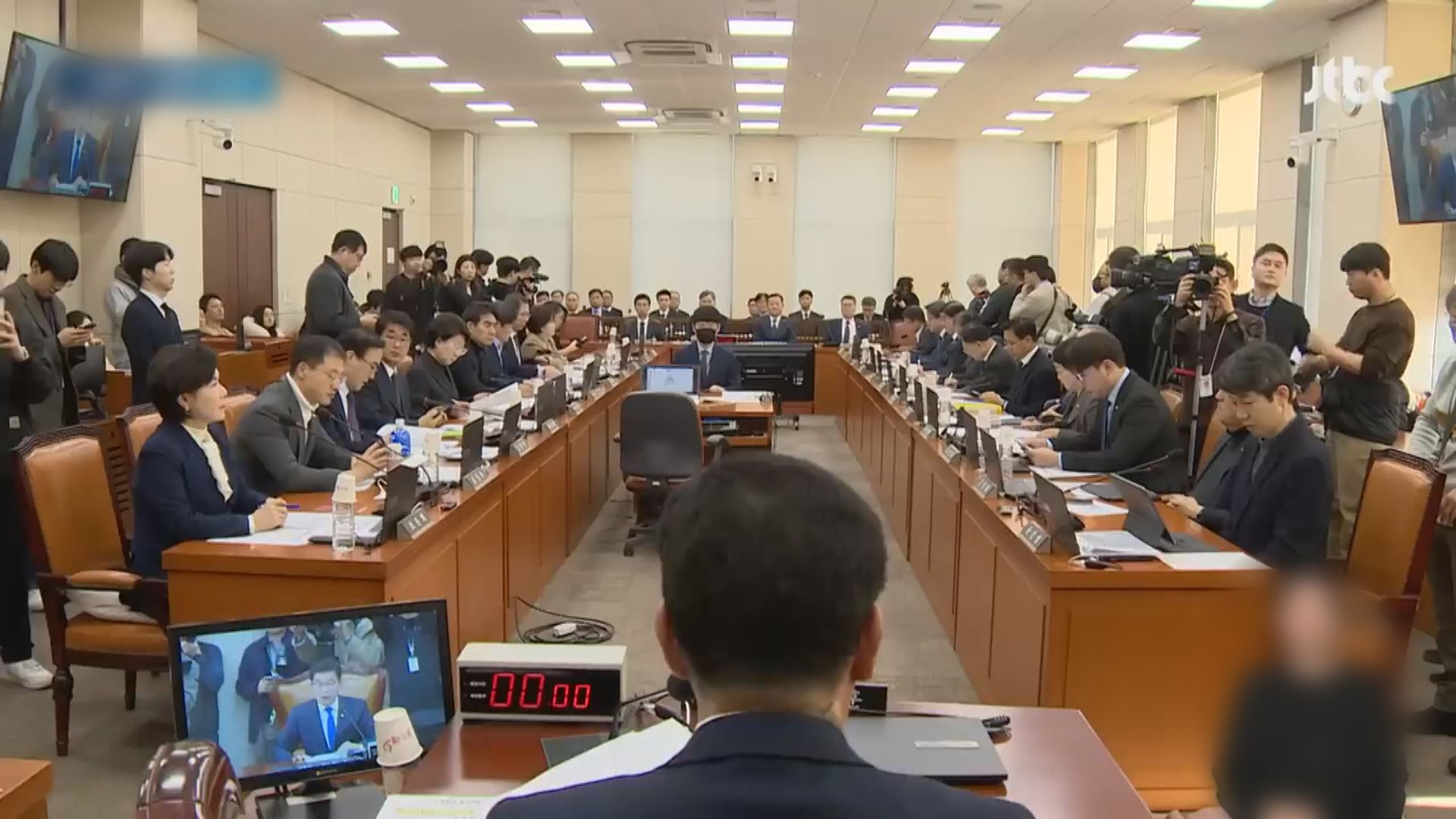 南韓國會明午再就彈劾案表決　更多執政黨議員倒戈通過機會增