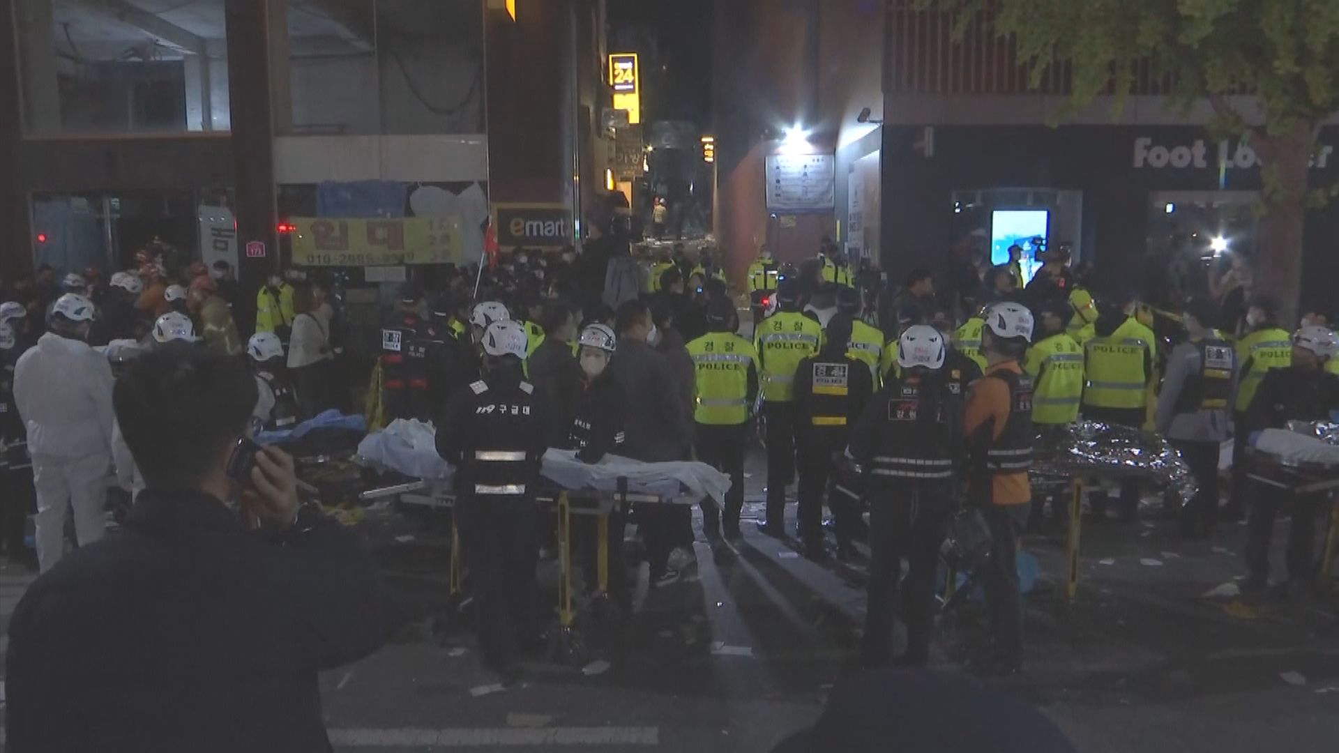 南韓梨泰院萬聖節派對期間人踩人　逾200人死傷 