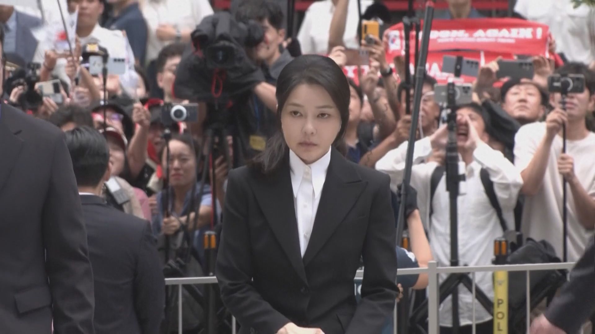 南韓前總統尹錫悅夫人金建希受賄案　一審判囚1年8個月