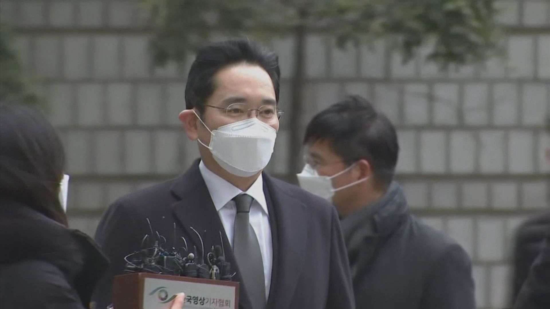 三星電子副會長李在鎔假釋出獄　