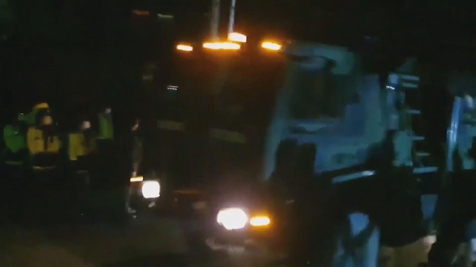 南韓軍方周末深夜運送裝備到薩德基地　國防部：出於安全考慮