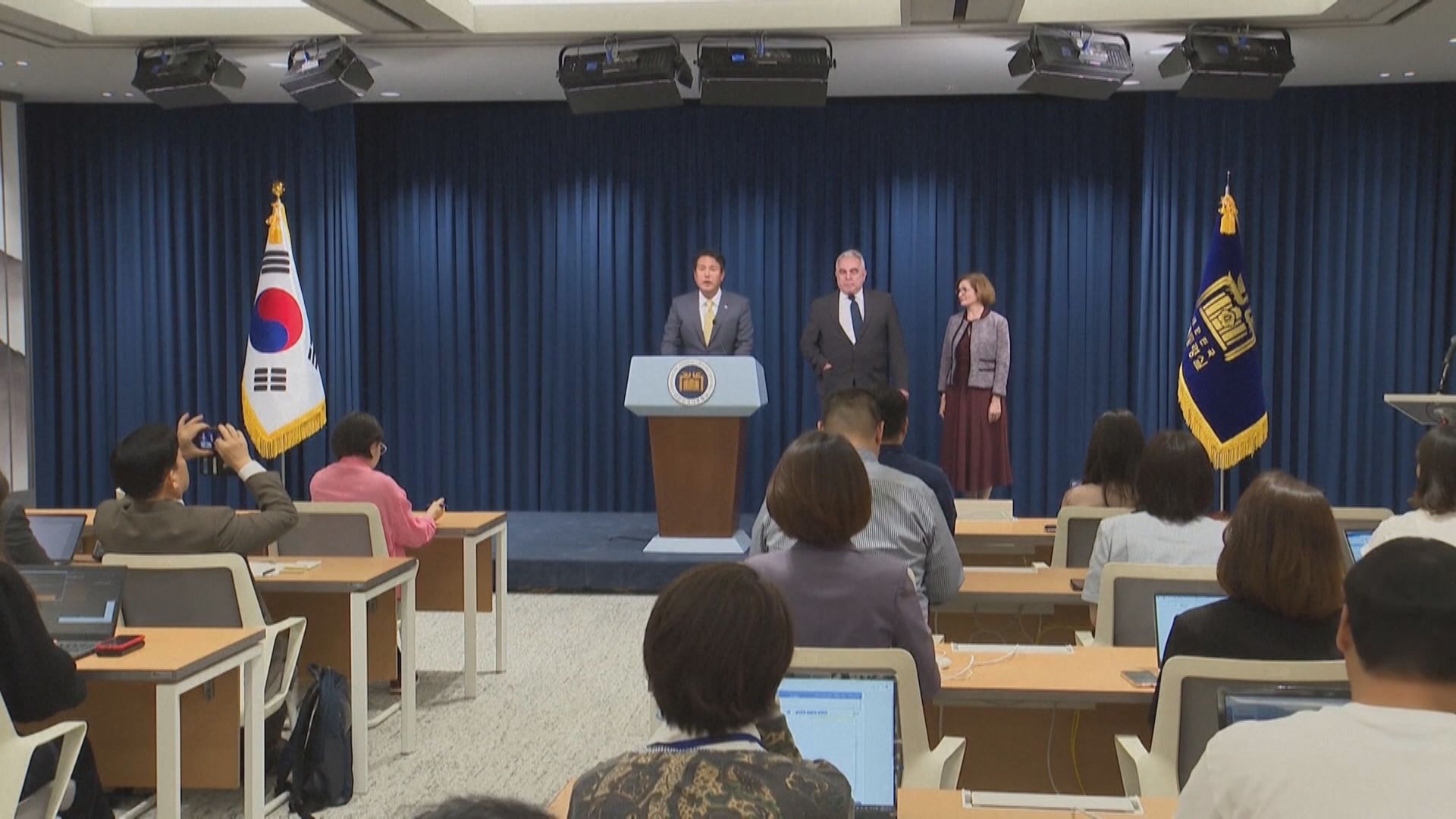 美國戰略核潛艇42年來首次停靠南韓