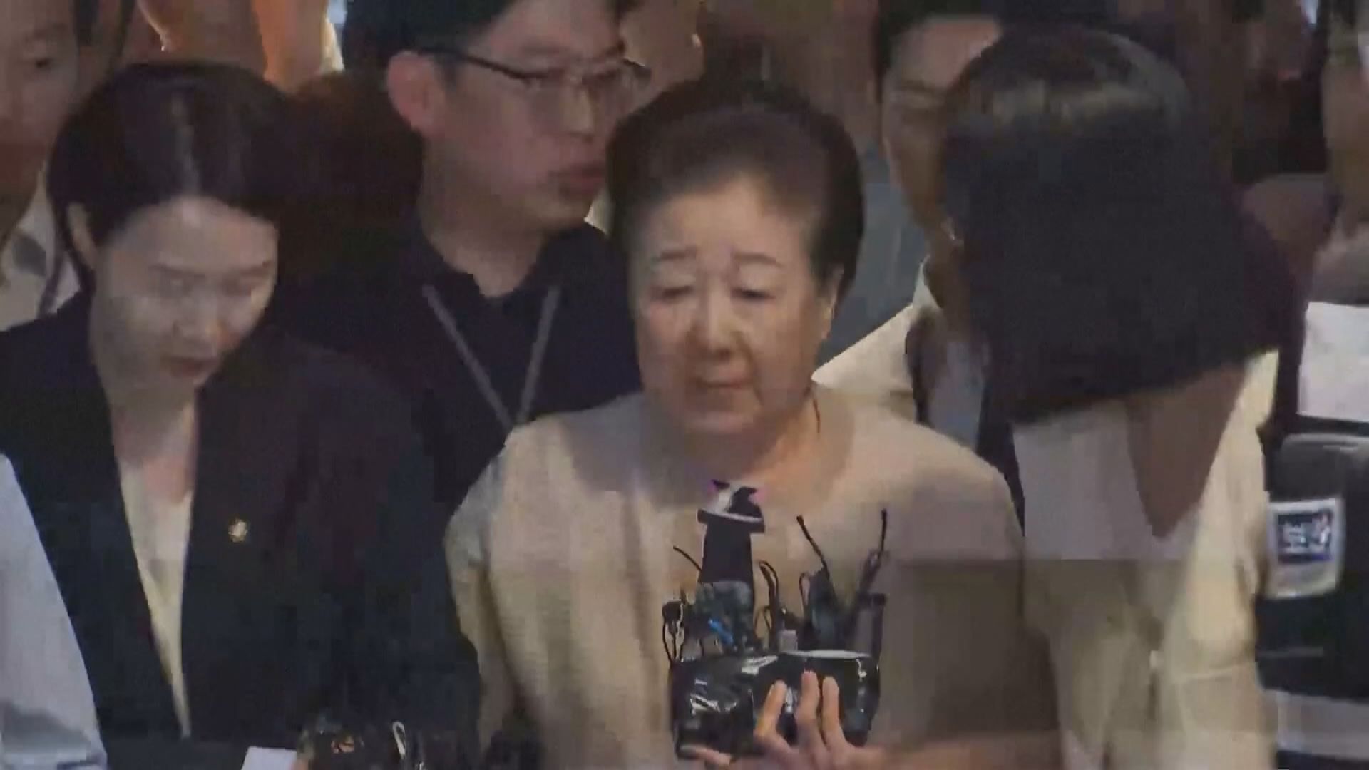 南韓統一教會長韓鶴子就金建希涉賄案接受問話