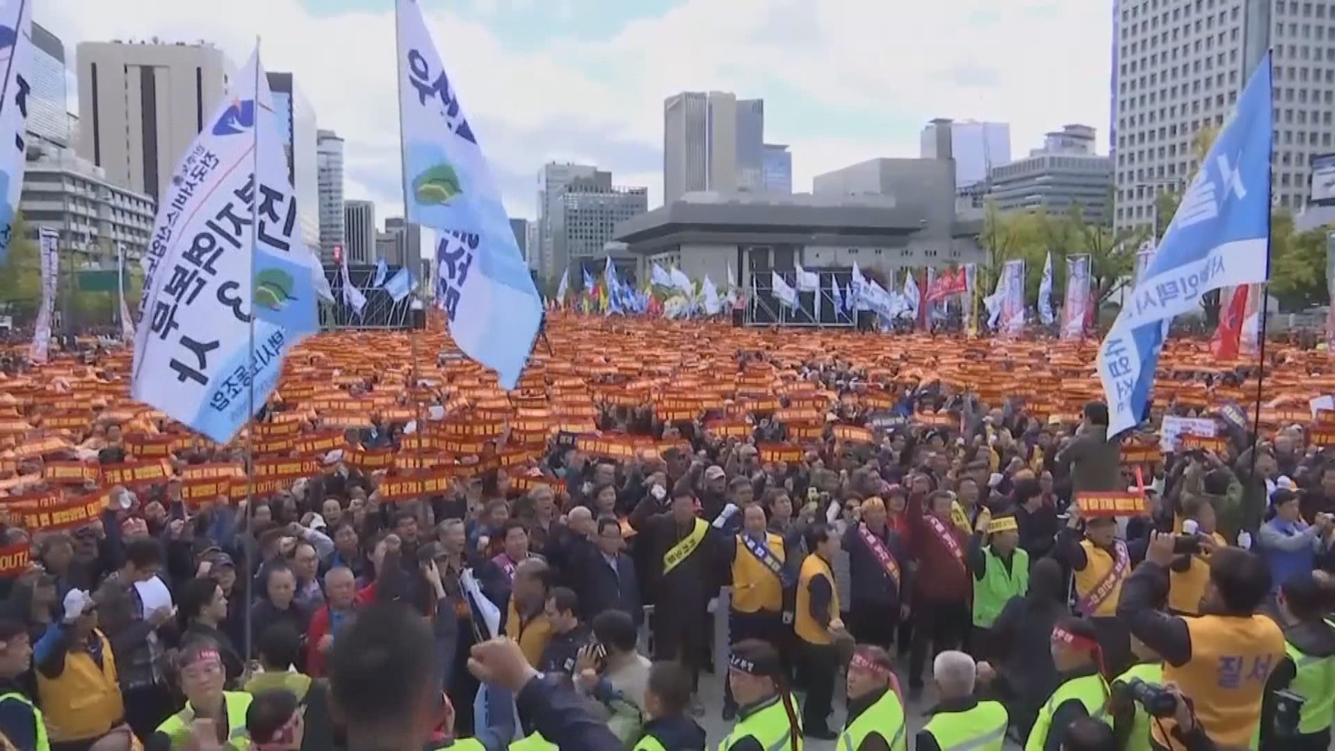 南韓的士司機示威抗議汽車共乘服務