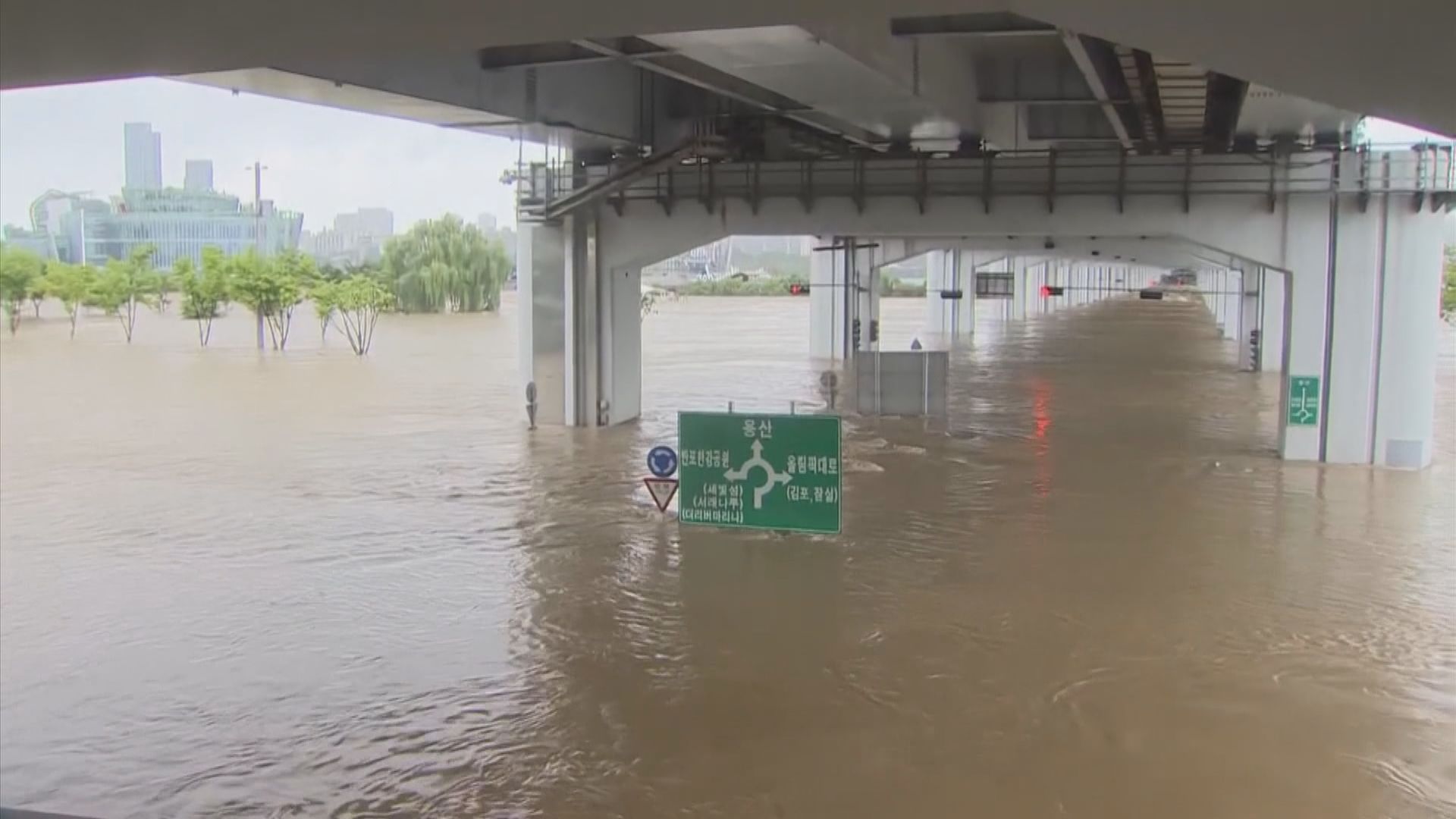 南韓首都圈暴雨增至9人死亡