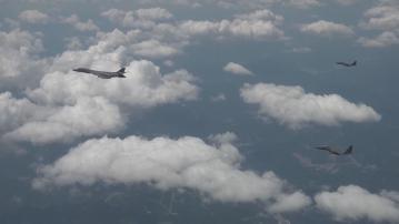 美韓空軍聯合演習 美軍B-1B時隔七年再空投聯合制導攻擊武器