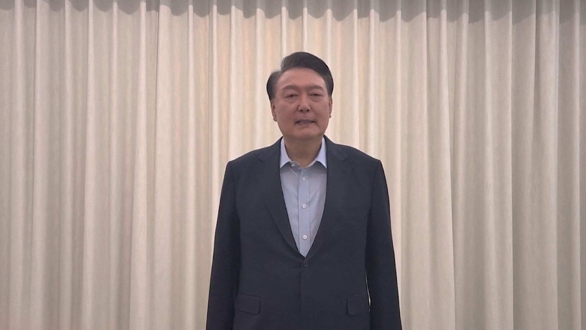 南韓法院批准對尹錫悅拘留令　支持者衝入法院與警衝突