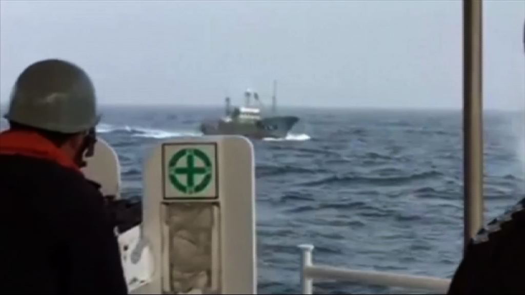 南韓海警機槍驅非法捕魚中國船