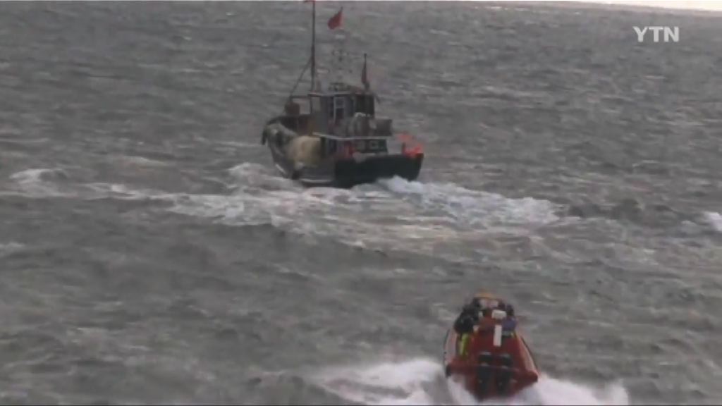 韓方指中國漁船撞沉韓海警船逃去