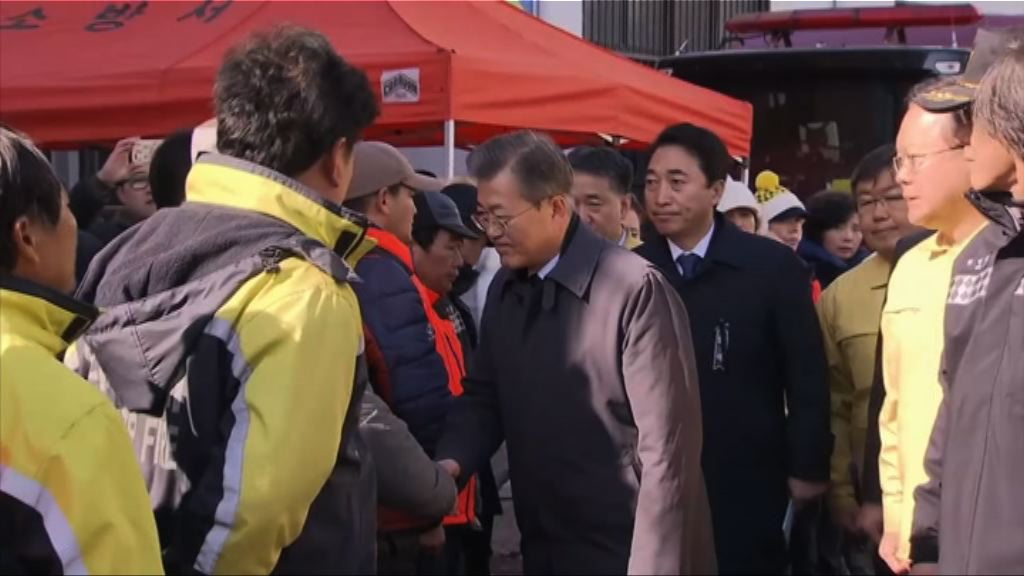 文在寅出席喪禮哀悼世宗醫院大火死難者