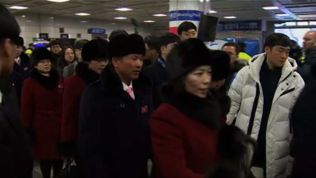 北韓體育代表團抵南韓備戰冬奧