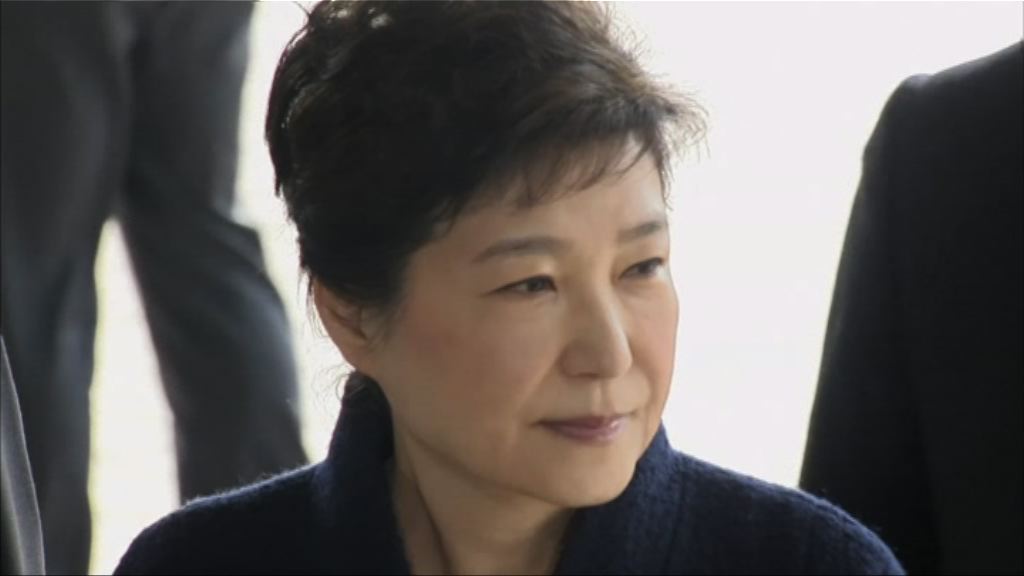 朴槿惠首以疑犯身分接受問話　指會配合調查