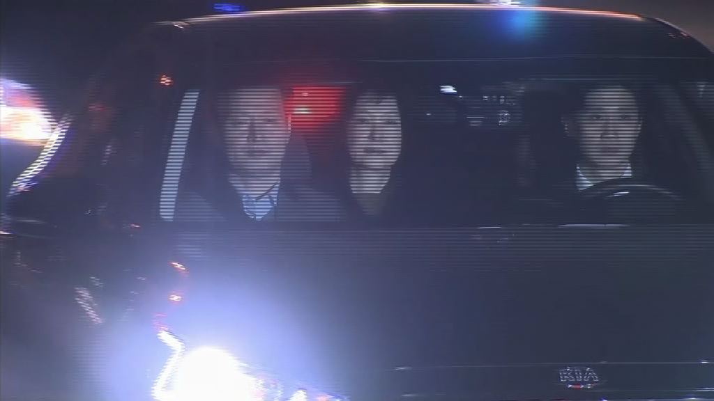 朴槿惠首次在拘留所接受檢方問話