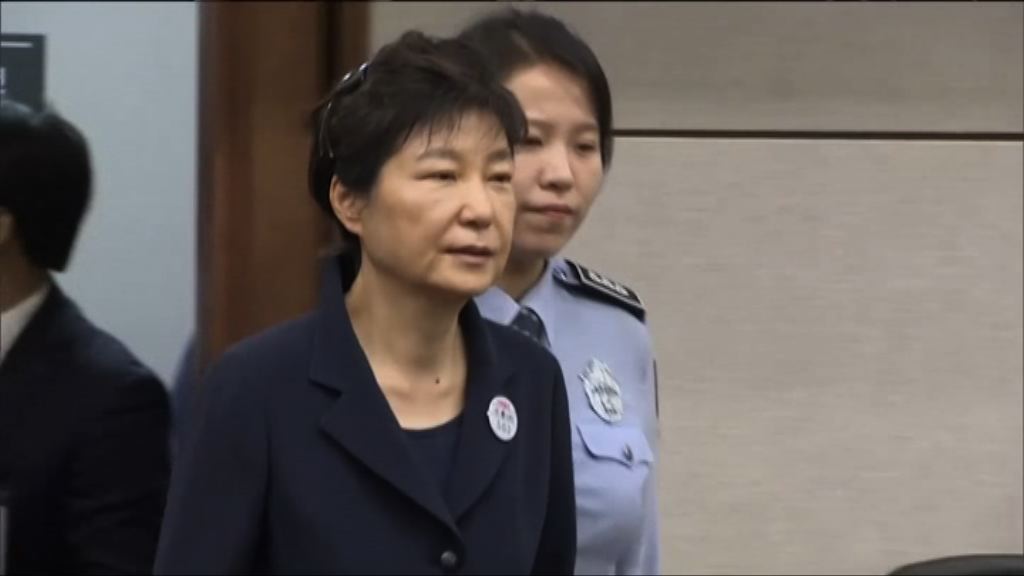 南韓檢方要求判朴槿惠囚30年