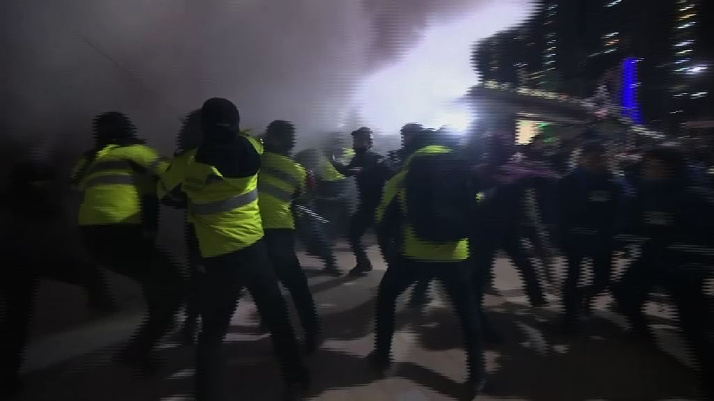 南韓民眾趁北韓藝術團演出示威