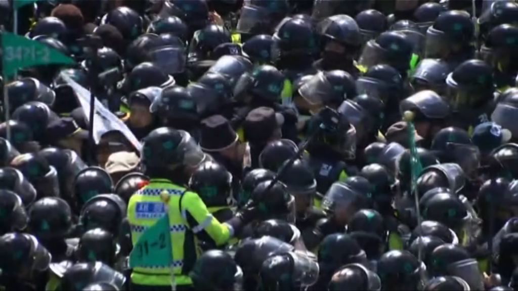 朴槿惠下台觸發示威最少兩死六傷