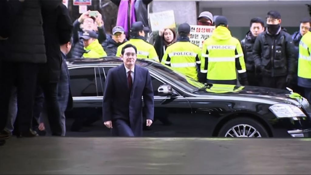 三星副會長以行賄疑犯身分接受問話