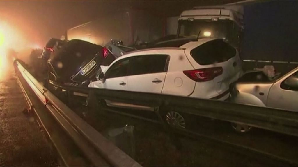 斯洛文尼亞逾70汽車連環相撞