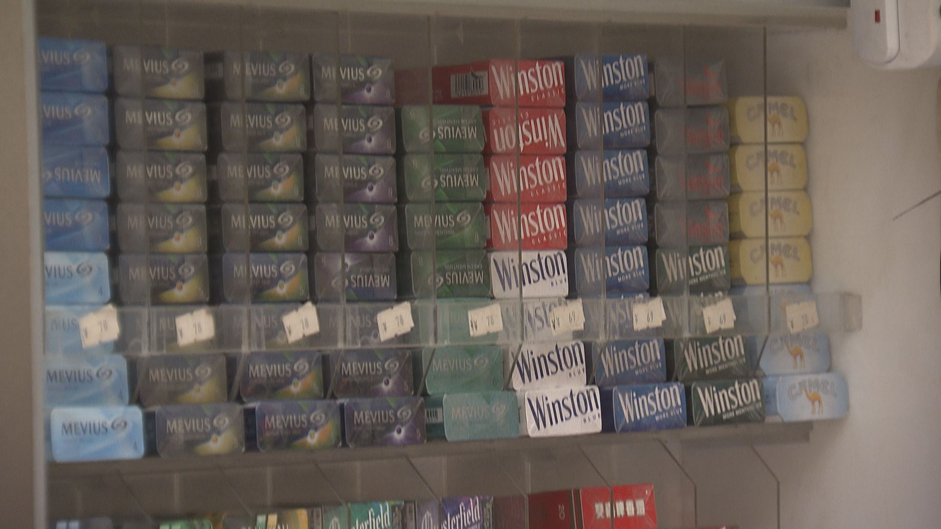 醫衞局：一人排隊等車吸煙　有人加入須即時停吸