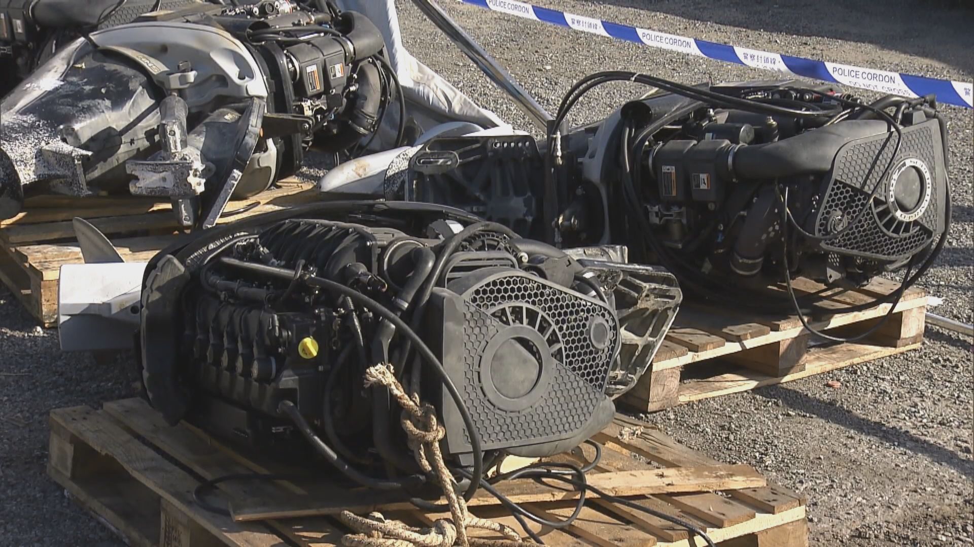 警方東涌露天停車場搜獲七艘走私快艇　疑逃避追捕搬到陸上
