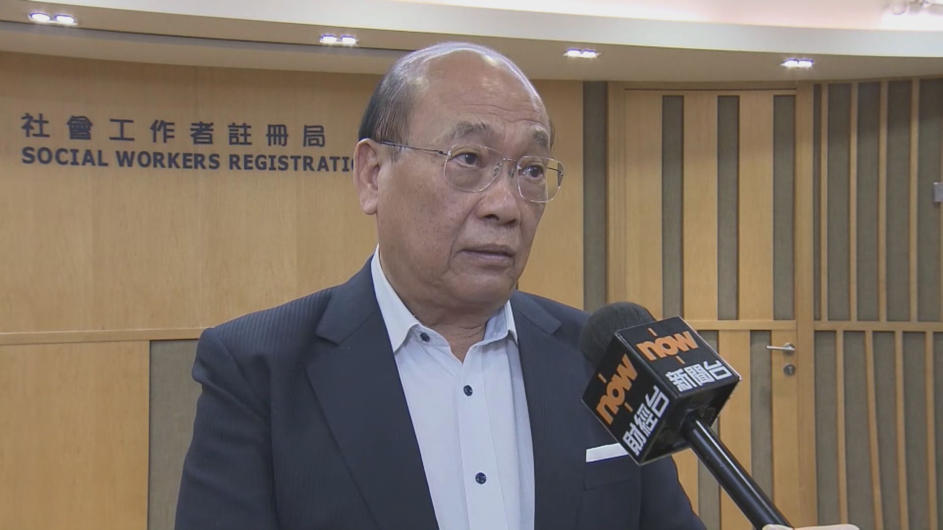 暴動罪成社工陳虹秀除牌5年　許宗盛：陳詞看不到她有悔意 