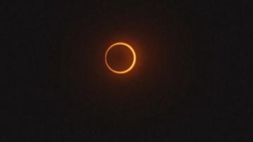 太平洋及南美洲南部「日環食」　吸引大批民眾觀看「火環」