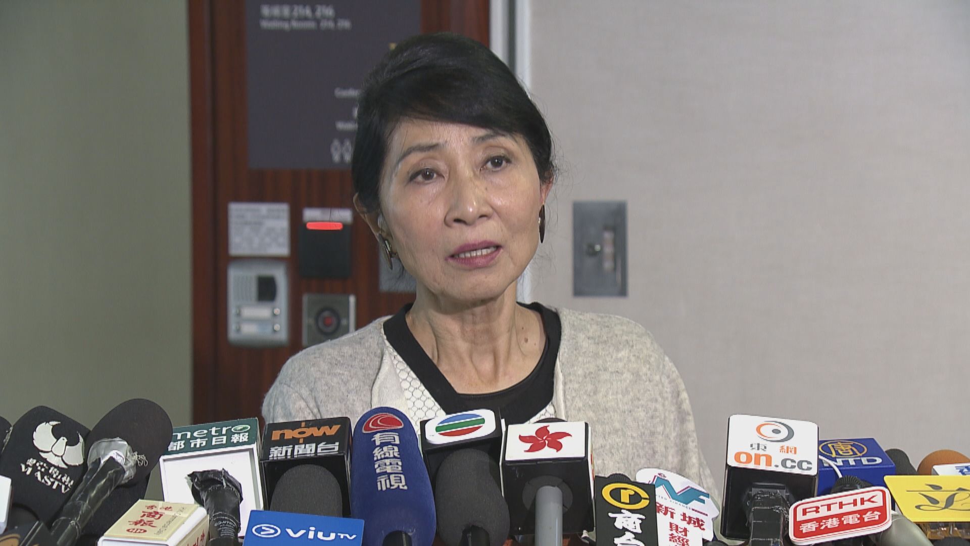 毛孟靜：聶德權正約見議員游說支持國歌法