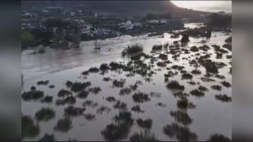 西班牙水災過百人亡　首相桑切斯到災區視察