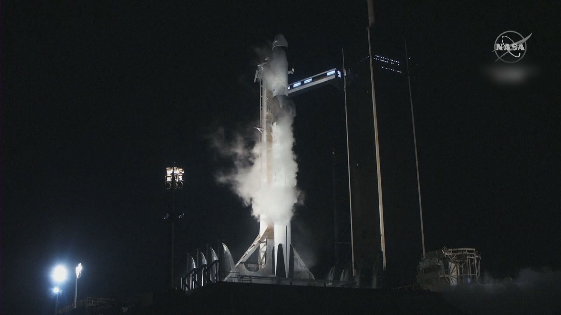 SpaceX奮進號太空艙成功發射