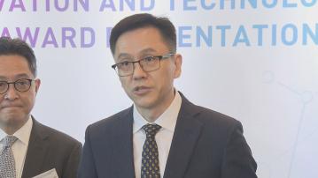 孫東︰按慣例為香港預備宇航員保持受薪工作