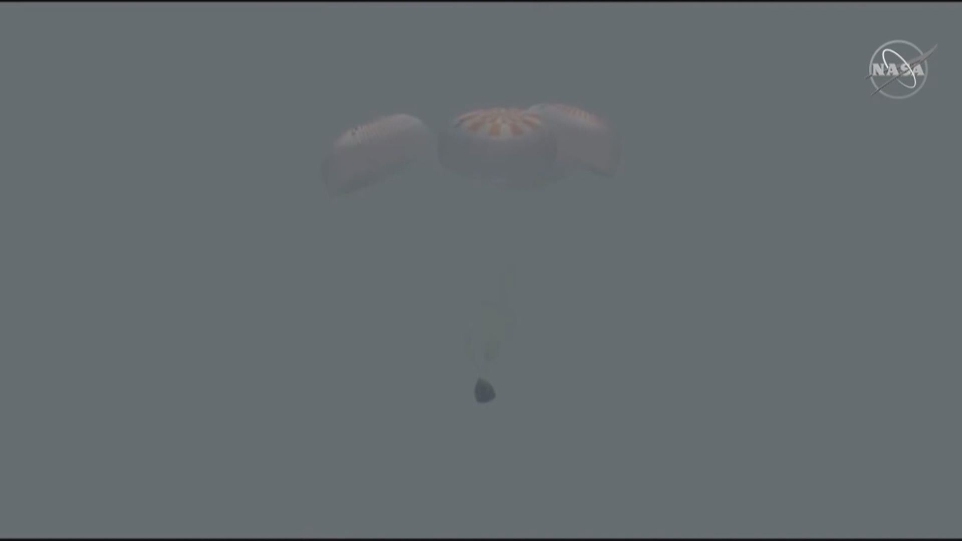 美國SpaceX載人龍飛船成功返回地球