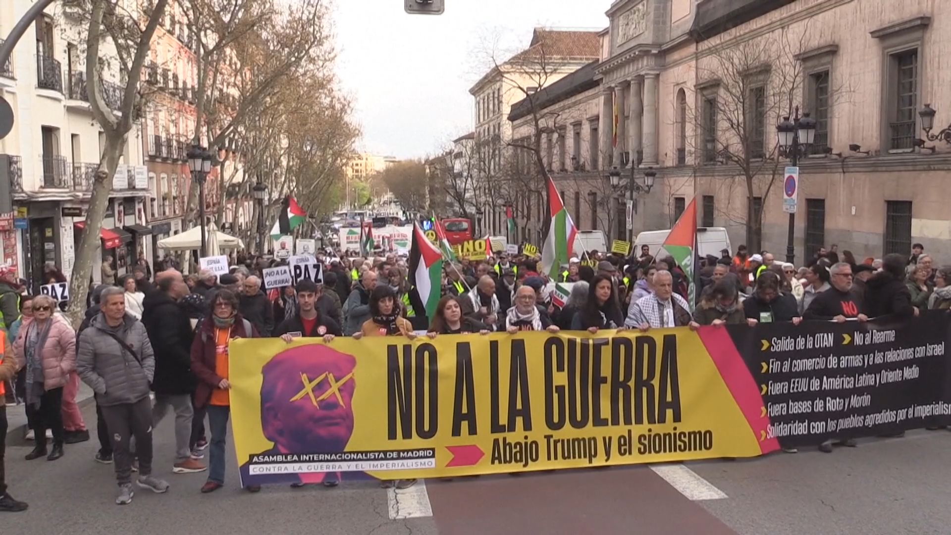 美以伊戰爭｜西班牙馬德里民眾上街反對伊朗戰事