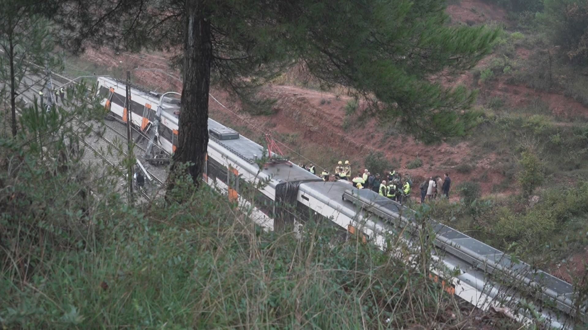 西班牙火車出軌　傷者大部分輕傷
