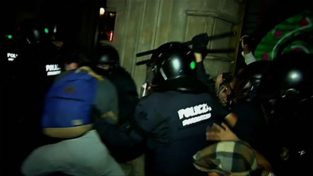 巴塞羅斯示威撐獨立公投釀衝突