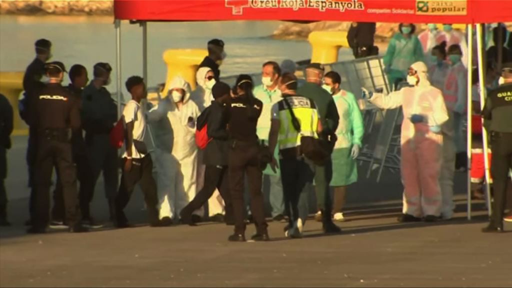 三艘載有難民船隻抵達西班牙