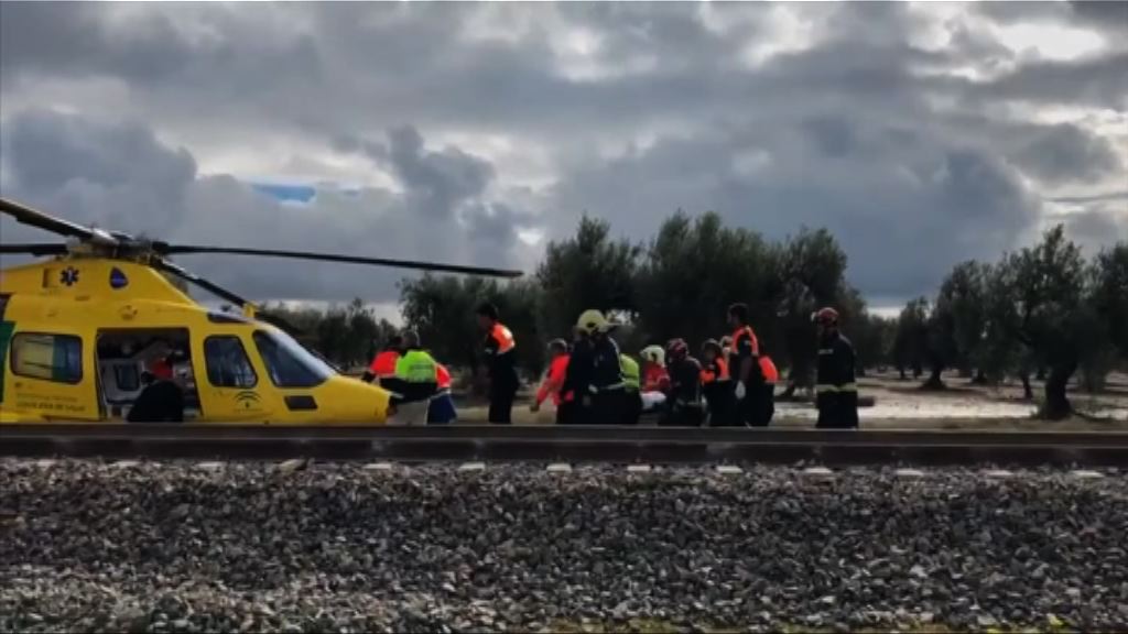 西班牙火車出軌　廿七人受傷